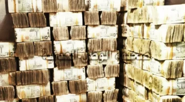 اتساع الفجوة السعرية للدولار بين عدن وصنعاء وتسجيل فارق تاريخي يبلغ 1000 ريال